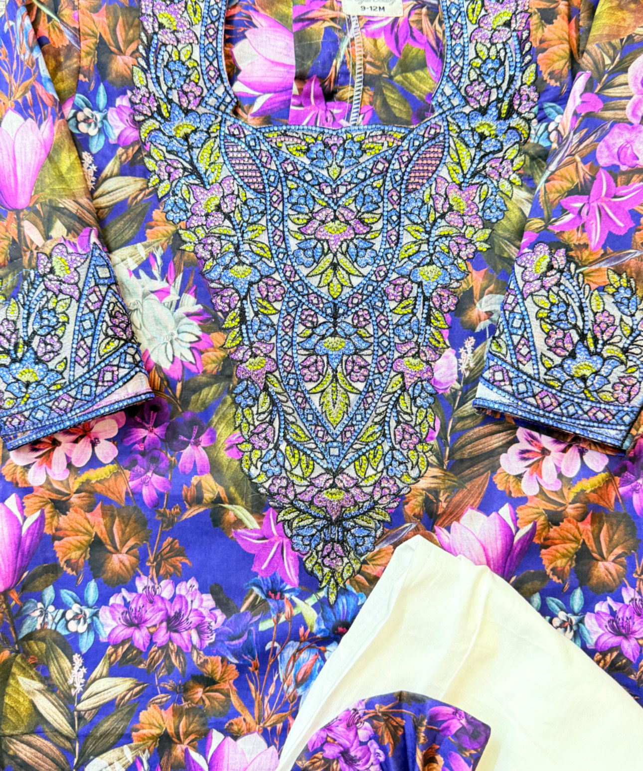 EDCB9880-437B-4C0A-BCB4-7168231E9449